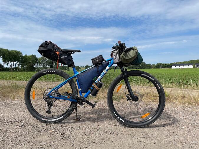 Cykeln, en Trek Xcaliber 9 under förberedelserna för turen.