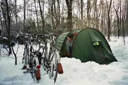 Tält i snö