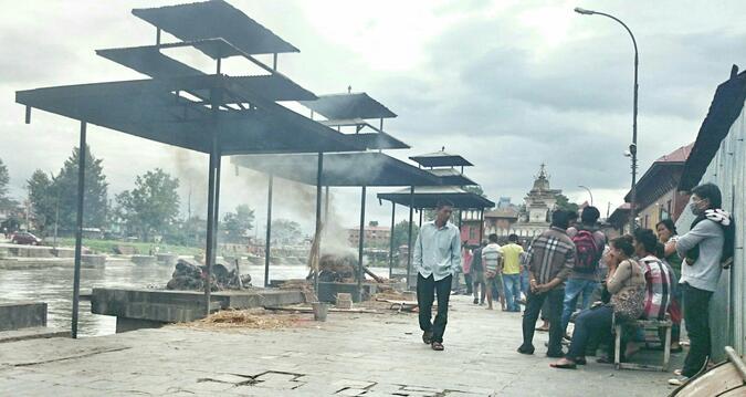 Bränner döda i Kathmandu.