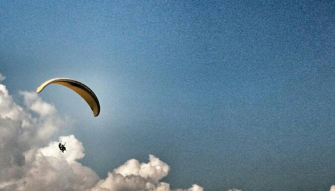 Hang gliding Pokhara Nepal