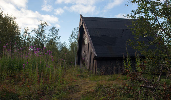 Vindskyddet 14 km väster om Vájsáluokta.