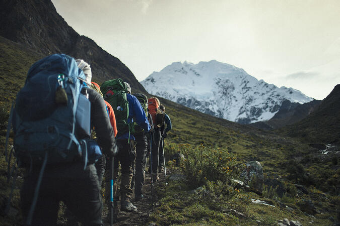 Vandring med Salkantay i bakgrunden