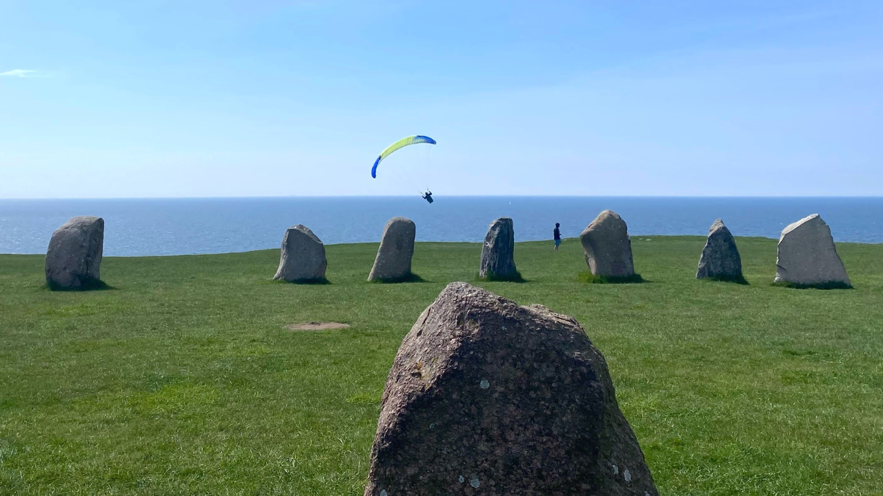 Stenar och skärmflyg
