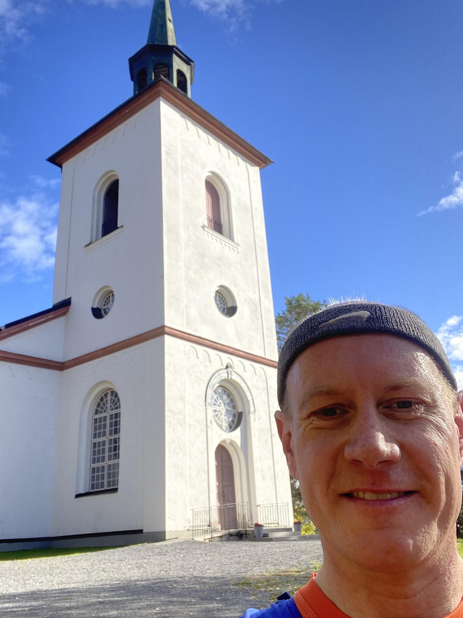 Hållands kyrkan.