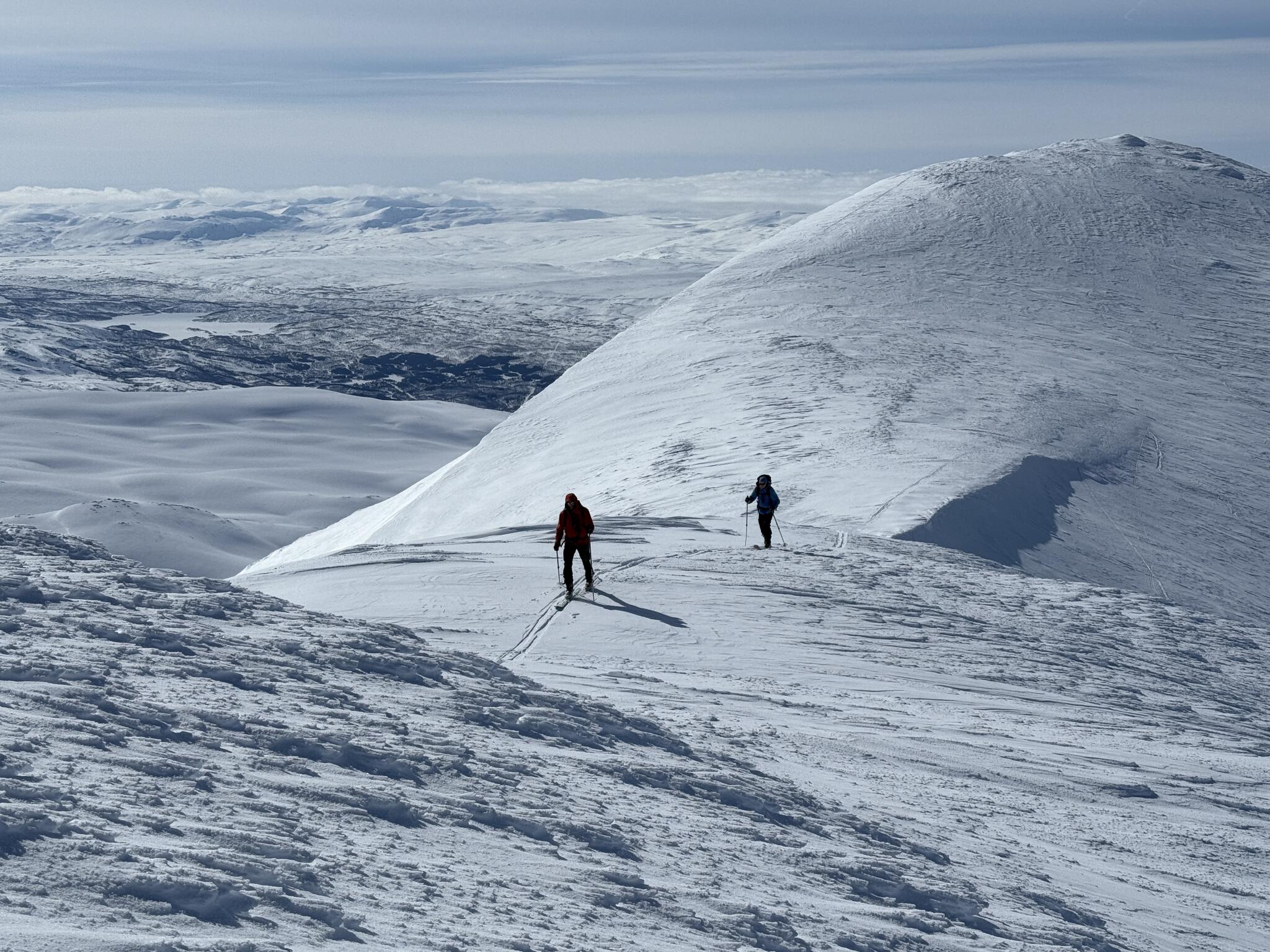 Snart uppe på mellantoppen. Foto: Kristofer Björkman