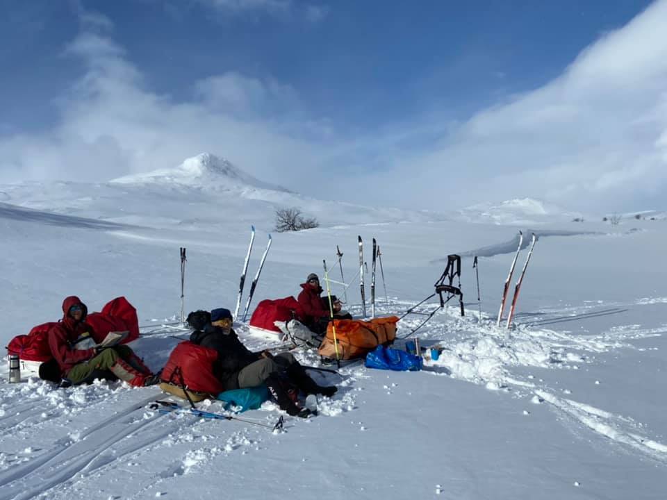 Skön lunch efter flera dagars busväder.