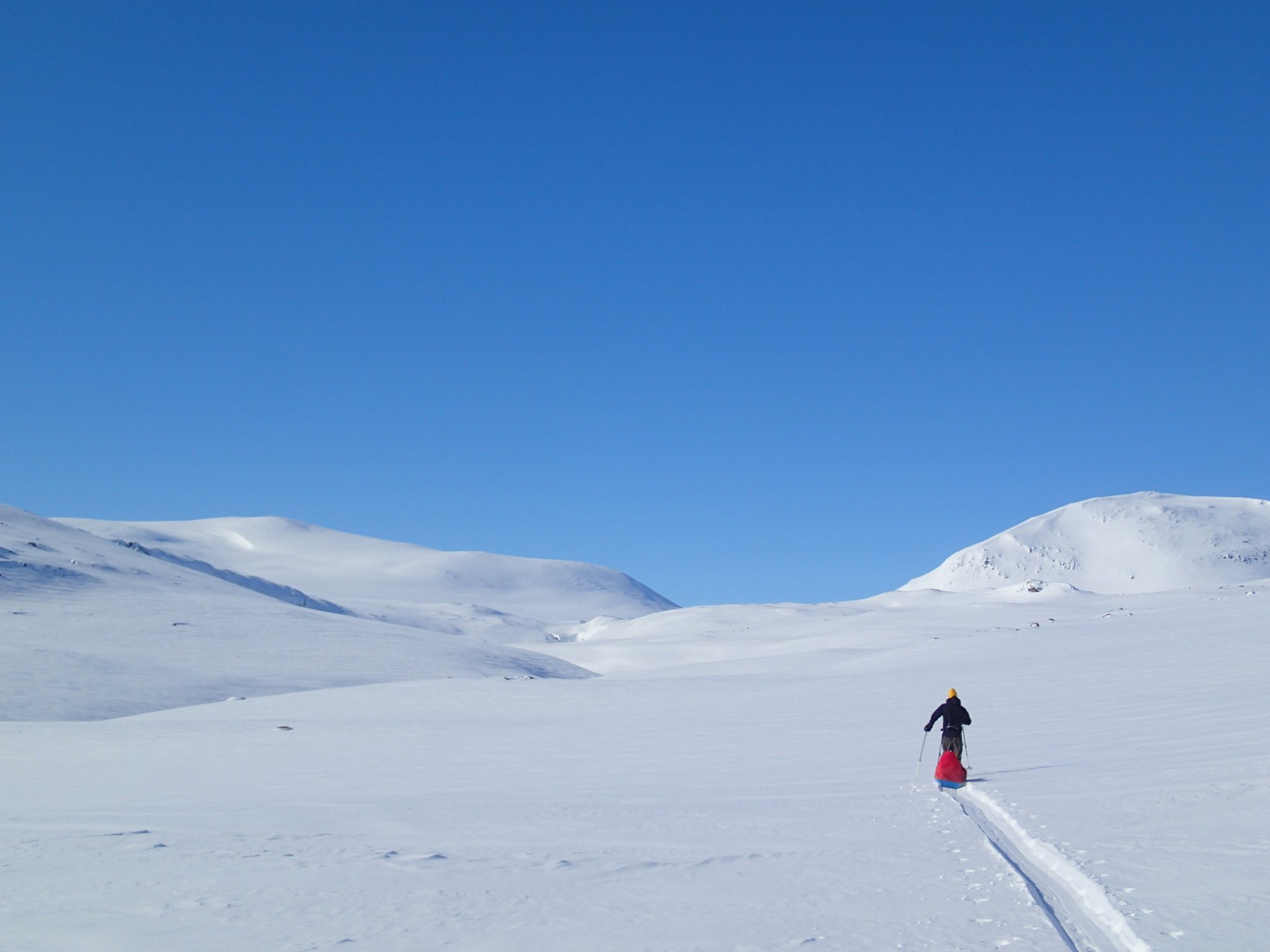 Vi valde mellan två fina rutter och valde den med mest känsla av fjäll runt om oss.
