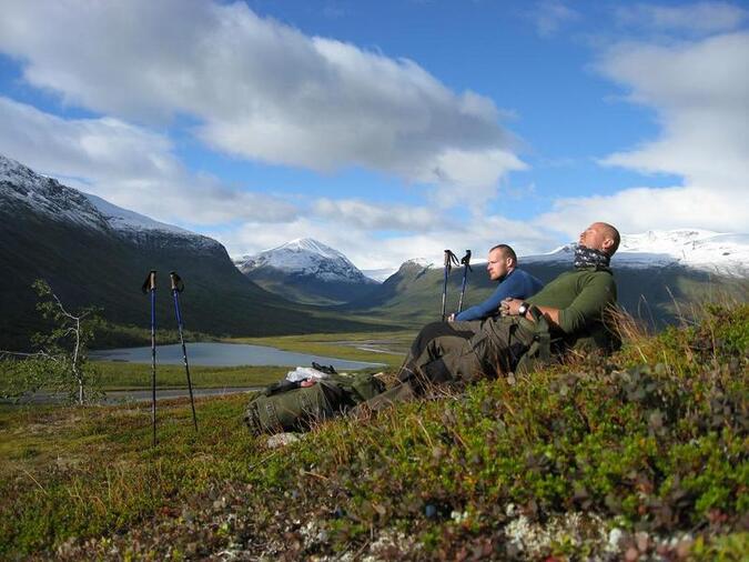 Rast uppför Låddepakte. Sarvesvagge och Nåite. Här trivs man.