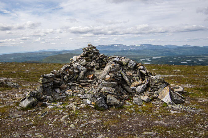 Rejält toppröse/vindskydd på Stor-Skarven