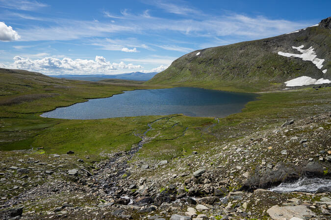 Tjärnen i grytan av Skarsfjället