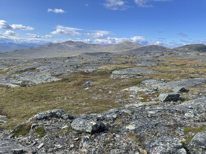Mot Kyrkstensfjället