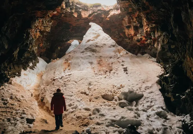 Lavatunneln Raufarhólshellir, Island.