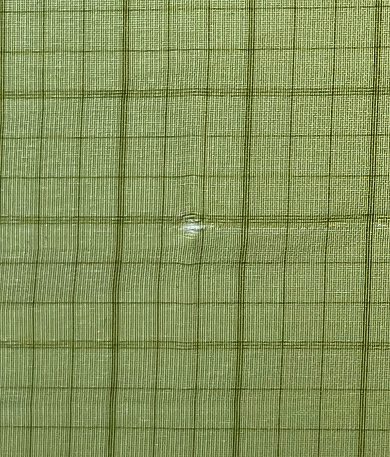 Picture 2 - Outer tent pinch mark.jpg