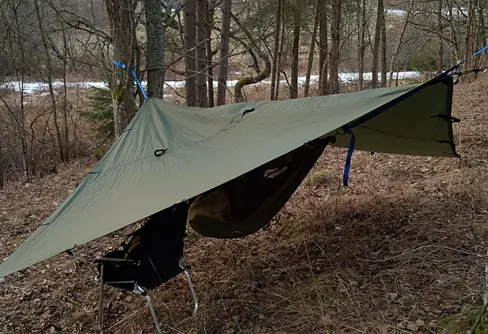 Fann när jag vaknade att jag övernattat väldigt nära en sommarstuga