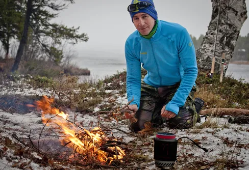 Ut i vildmarken för att uppmärksamma allemansrätten