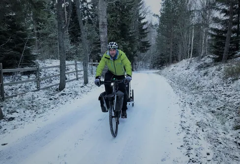 Sören ska vintercykla längs med hela Sveriges kustlinje