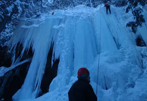 Isfall o pudersvängar i Hälsingland!