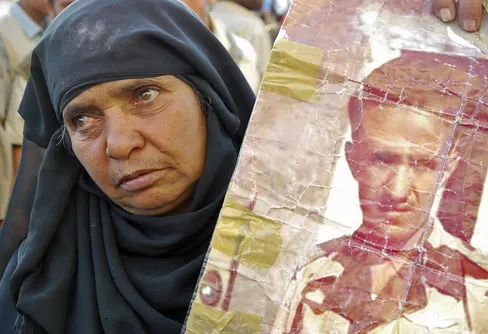 Expedition Jemen Med Kamel; Change Square och Revolutionen