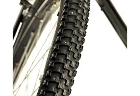 Säker vintercykling med dubbdäck