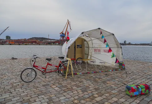 Human Nature - cyklande utställning