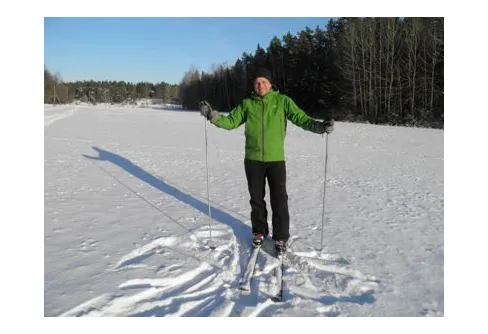Vinter, sol och turskidor – Järvafältet i Stockholm