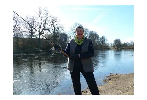 Britt fick premiärfisken i Mörrumsån