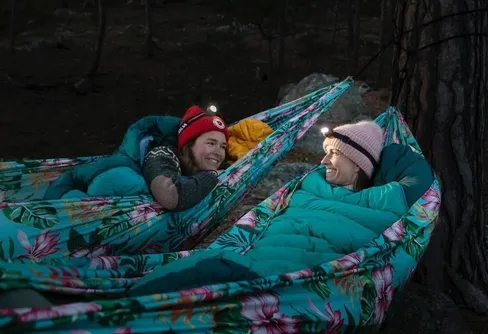 Sova ute en natt i månaden