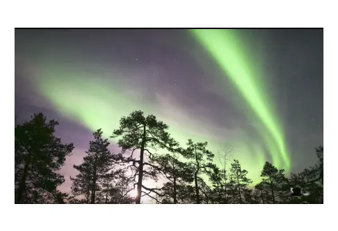 Med norrskenet som täcke