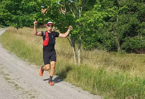 John sprang Sörmlandsleden på rekordtid