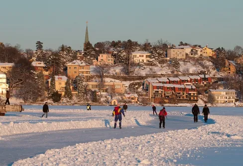 Plogade banor för skridskoåkning
