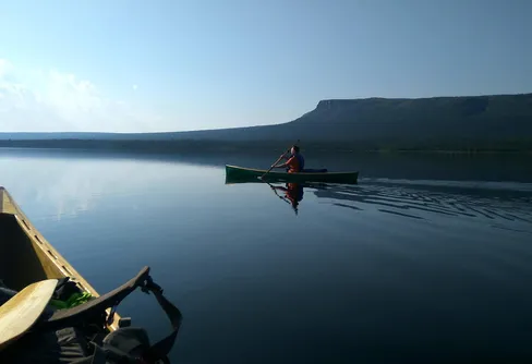 Med kanot från Årrenjarka till Karats