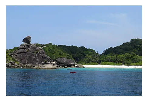 Dykning vid Similan Islands i Thailand