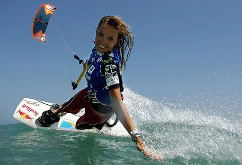 Kitesurfing - en extremsport med anor från 1100-talet