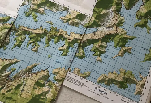 Trehundra mil - del två