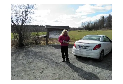 En vårvandring längs med Holmingerundan på Bogesundslandet