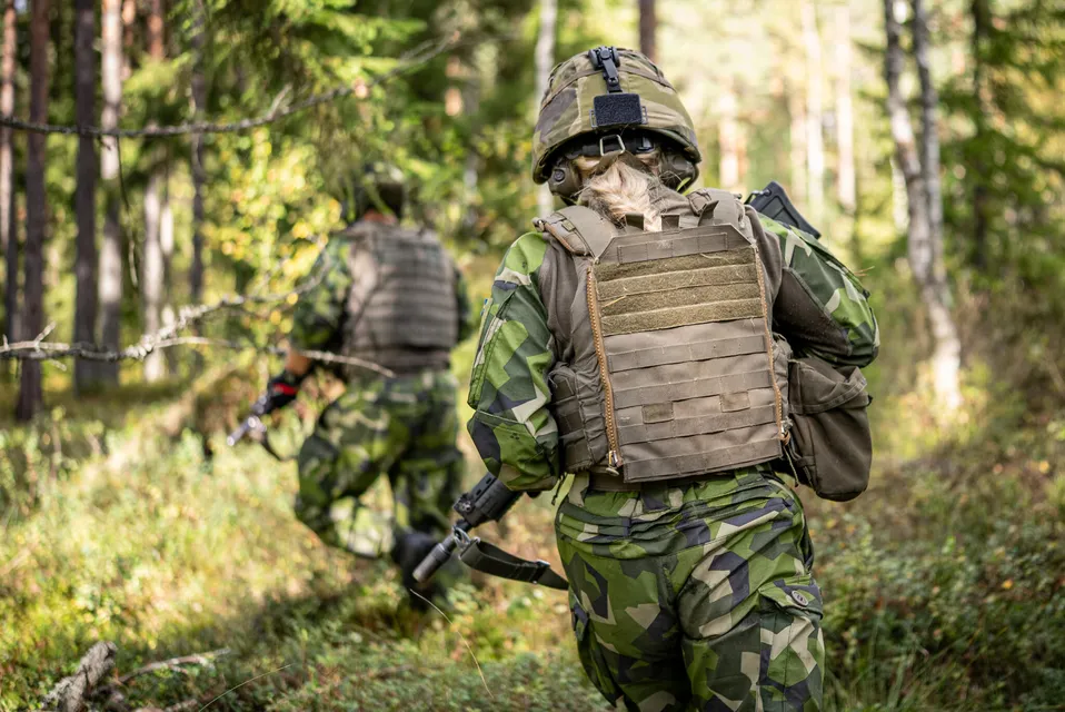 Svenskt friluftsvarumärke ska ta fram nya underkläder åt kvinnor i Försvarsmakten
