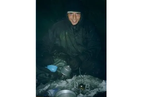 Kvällsmat på glaciär, 2000möh.