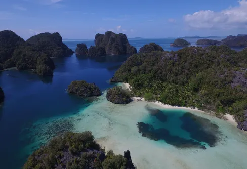 Vill du följa med på unik paddelresa till Indonesien?