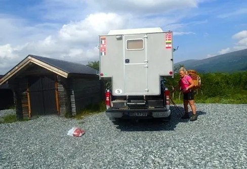 Vandring till Helags Fjällstation & toppbestigning av Helagsfjället 1797 möh