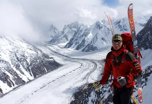 Fredrik 6300 meter över havet på K2