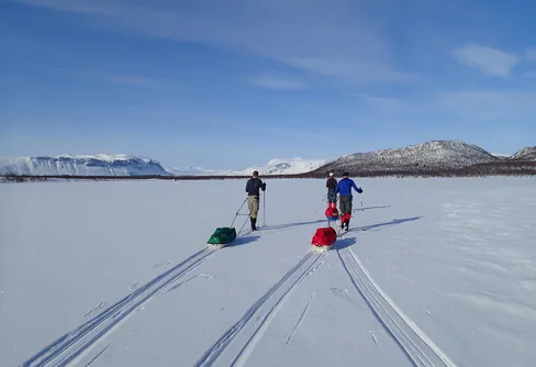 Snirklig tälttur i Sjaunja och Stora sjöfallets nationalpark 160325-0402