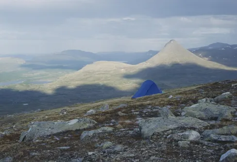 Vacker vandring under Suottasjiegna