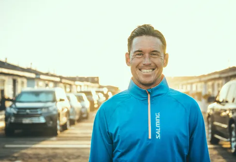 Cyklar genom Europas fattigaste länder för utsatta människors rättigheter