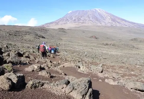 Följ med till Kilimanjaro - en filmserie i 6 delar