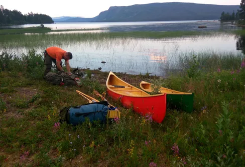 Med kanot från Årrenjarka till Karats