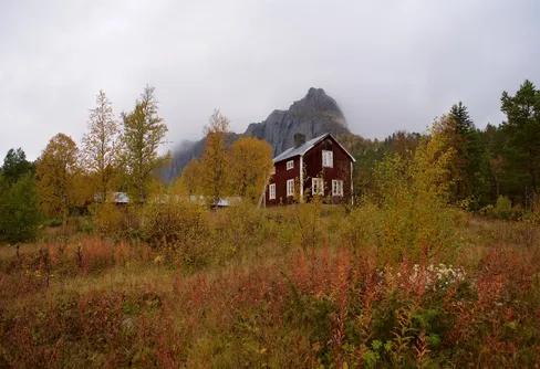 Septemberpaddling i Tjeggelvas, fem dagar vid inloppet till fjällen