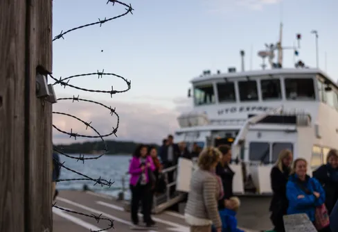 Inkräktare utan ubåt letar fjäll bland skär