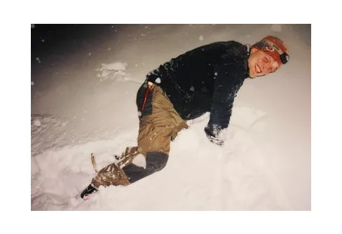 Snöfall, galet upptåg och isklättring i Glaskogen...