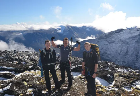 Svellnosbreen runt - 7 toppar över 2000 meter