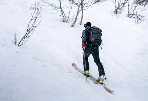 Guide: 10 hållbara favoritprylar och -plagg för toppturer